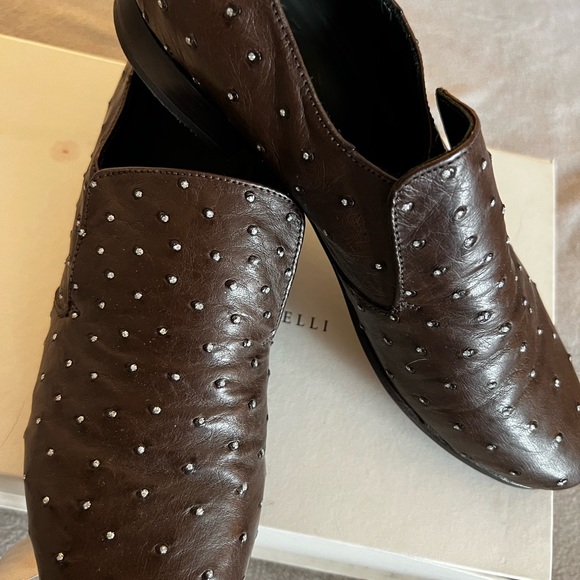 Brunello Cucinelli Diamond Dust Loafers, size 38. - Picture 2 of 6